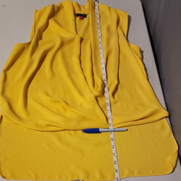 Vince Camuto Yellow Wrap Sleeveless Top - Picture 7 of 8